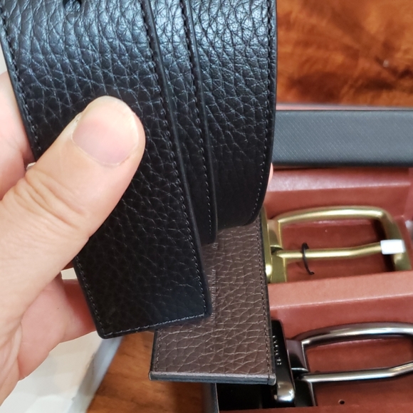 New in Box Coach Men's Cut to Fit Reversible Belt - Picture 2 of 5